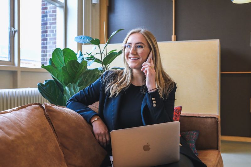 Lena Schneider, Kundenbetreuung bei Call a Pizza